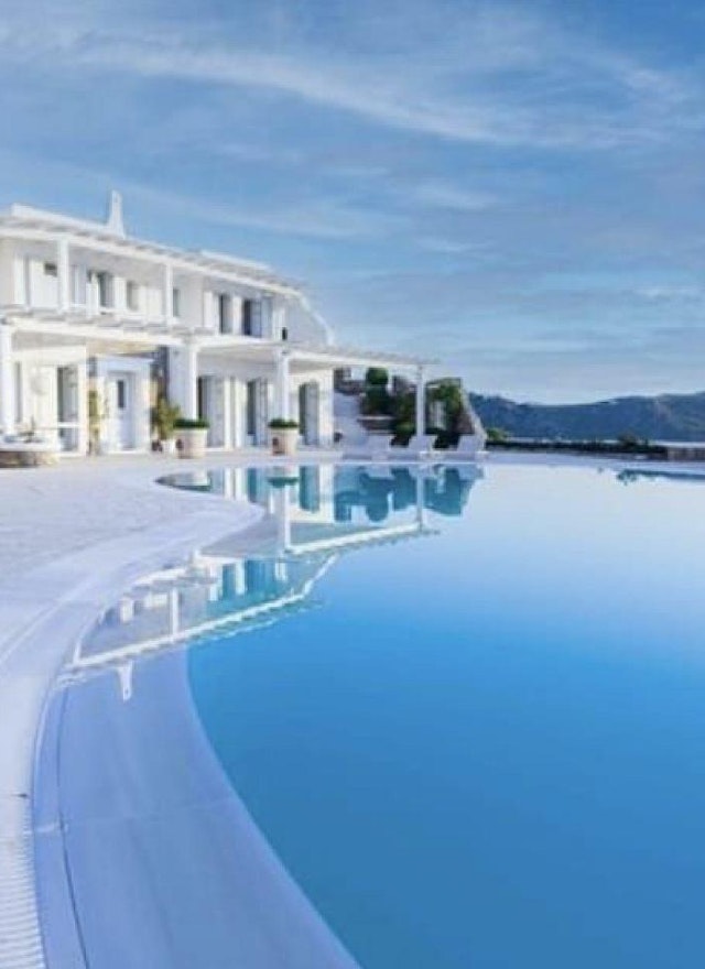 Luxury villa of 1,800 m² for sale in Mykonos – Kalo Livadi