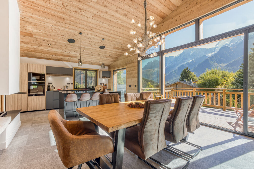 Renovated chalet with panoramic views of Mont Blanc for sale in Chamonix