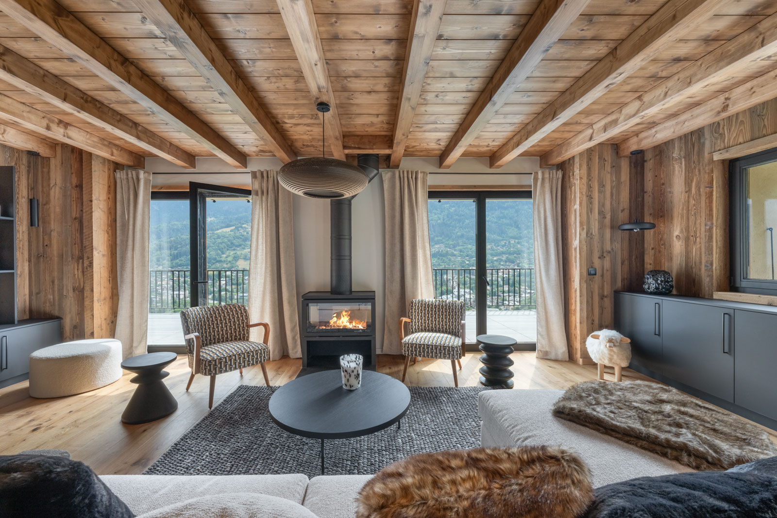 Fully renovated chalet - 5 bedrooms - Close to the village for sale in Saint-Gervais Mont-Blanc