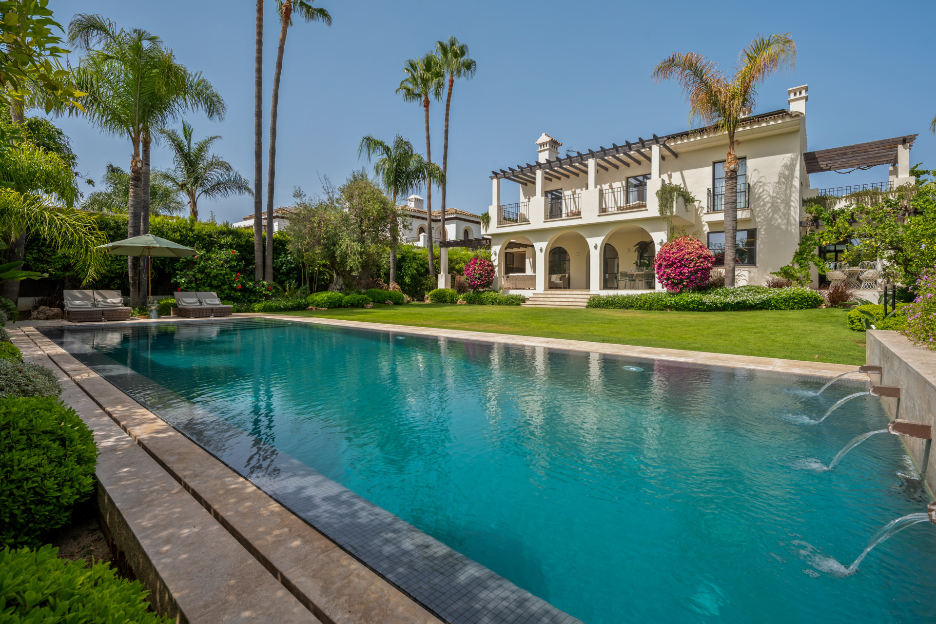 Luxury villa for sale in San Pedro de Alcantara | Linda Vista 240
