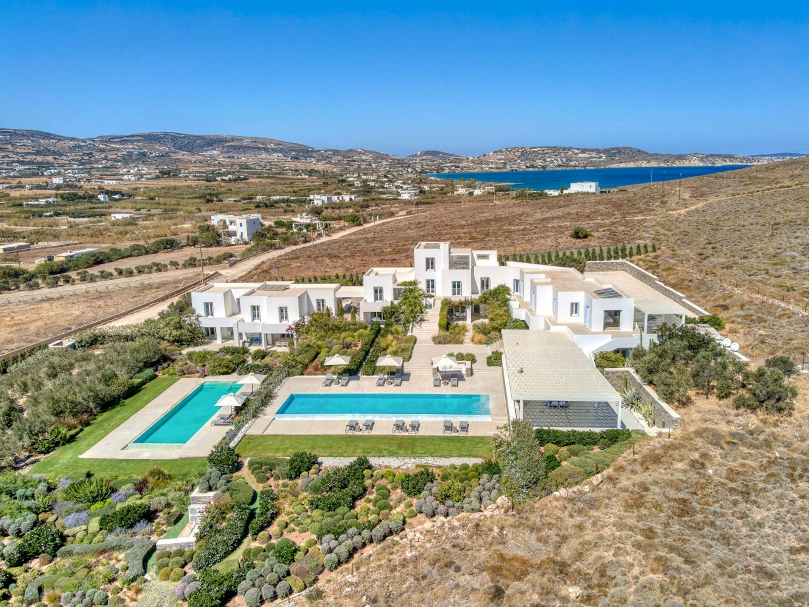 Private estate with pools overlooking the Aegean Sea in Paros