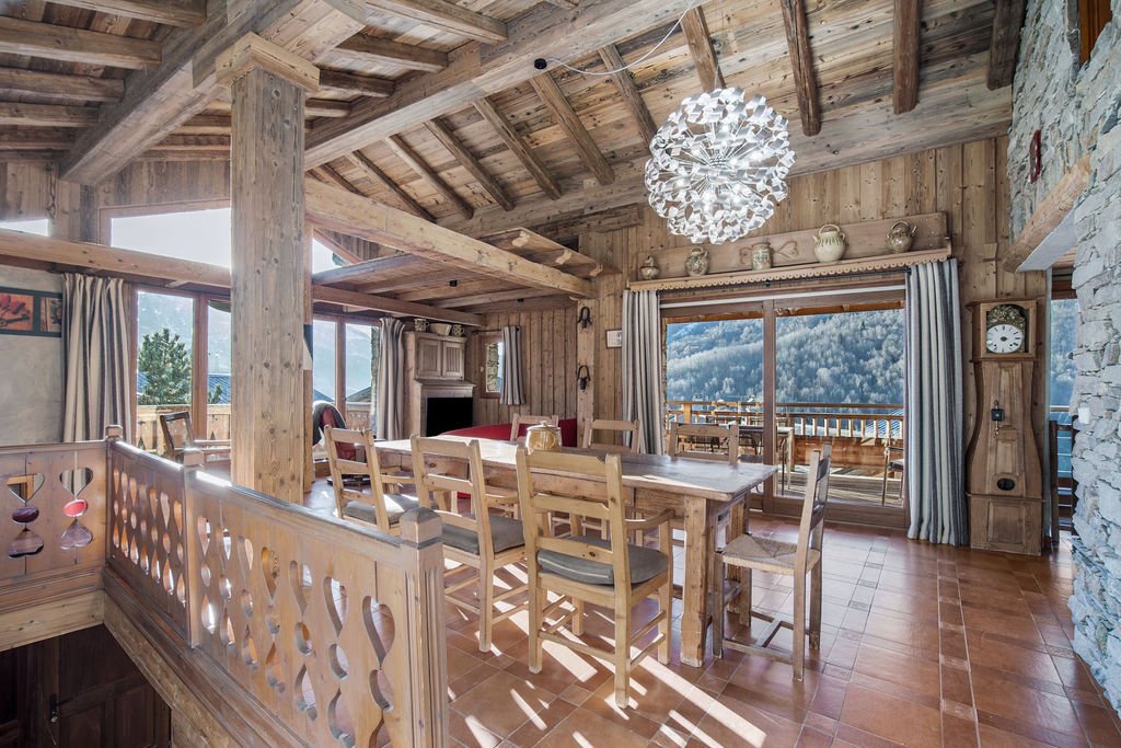 AUTHENTIC VILLAGE HOUSE 7 ROOMS - BREATHTAKING VIEW for sale in Saint-Martin-de-Belleville