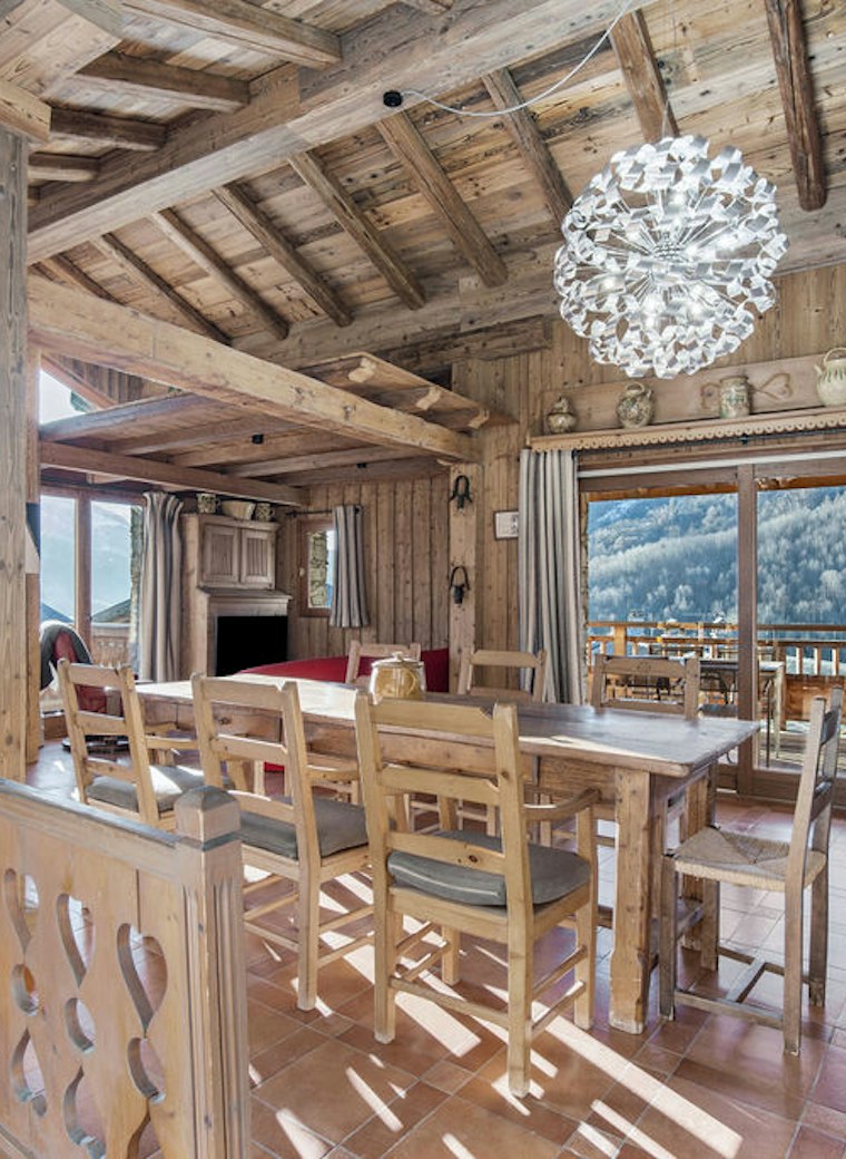 AUTHENTIC VILLAGE HOUSE 7 ROOMS - BREATHTAKING VIEW for sale in Saint-Martin-de-Belleville