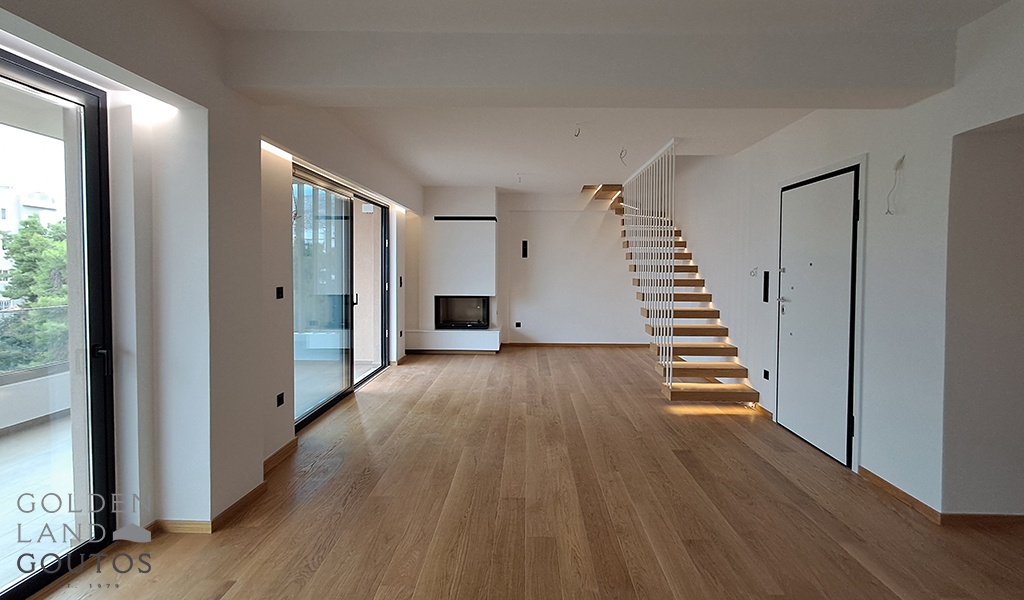Modern Penthouse in Glyfada for sale in Athens