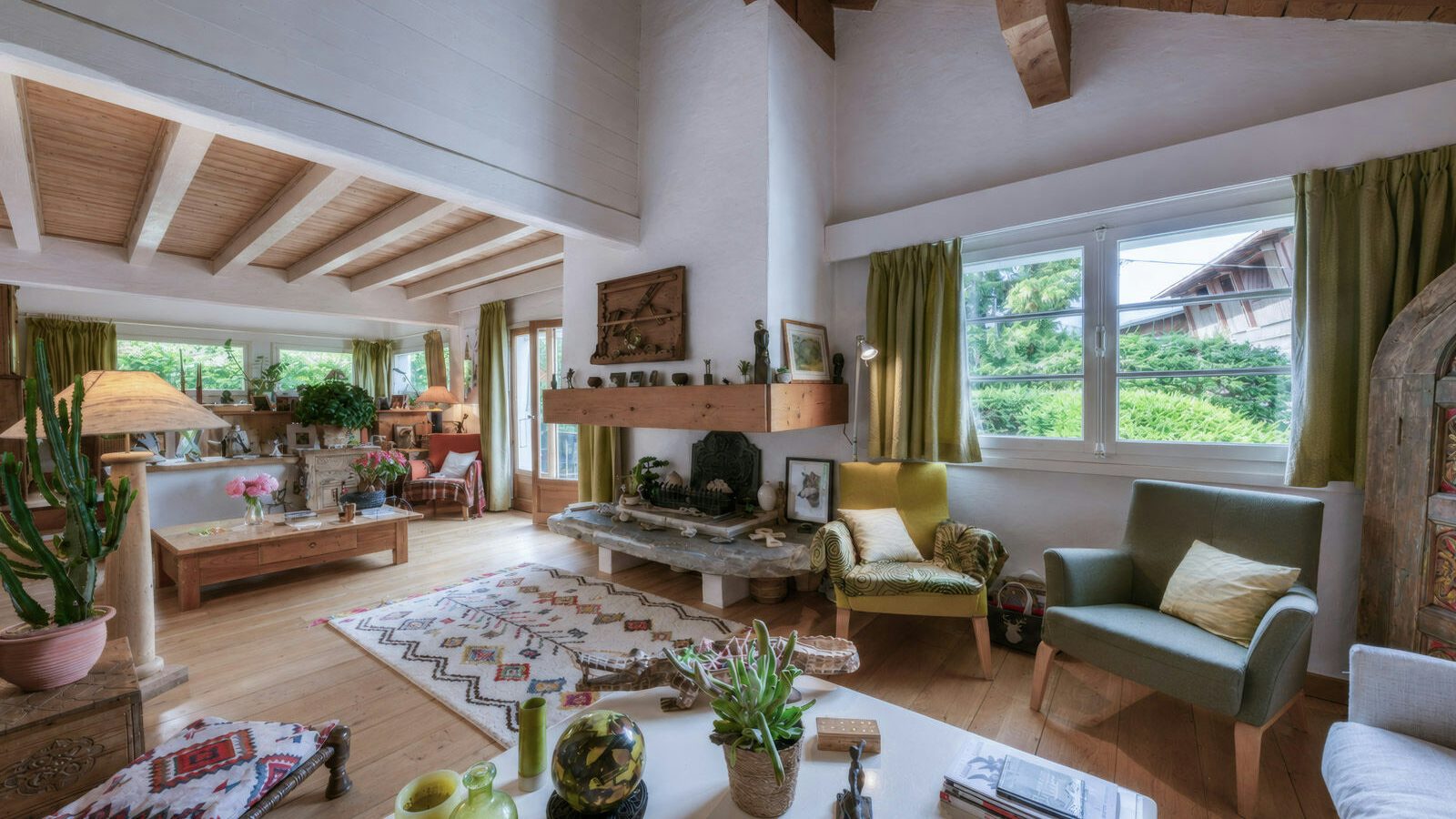 Chalet of 193 sqm - Rochebrune for sale in Megeve