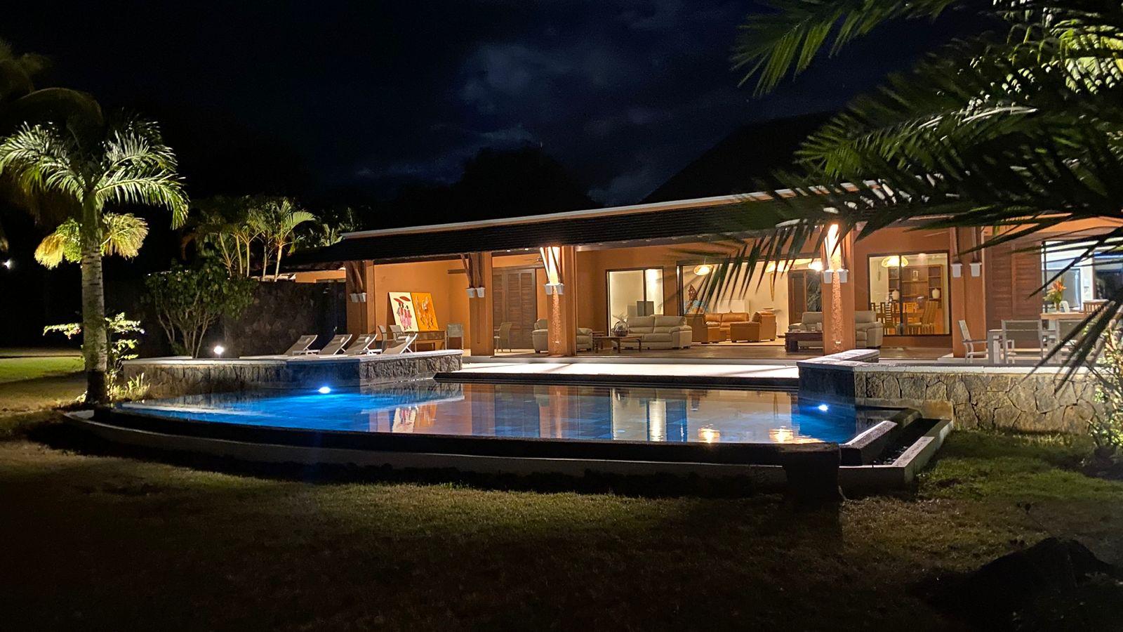 Exceptional Renovated Villa in Tamarina – Nearly One Hectare of Tropical Gardens and Private Pool