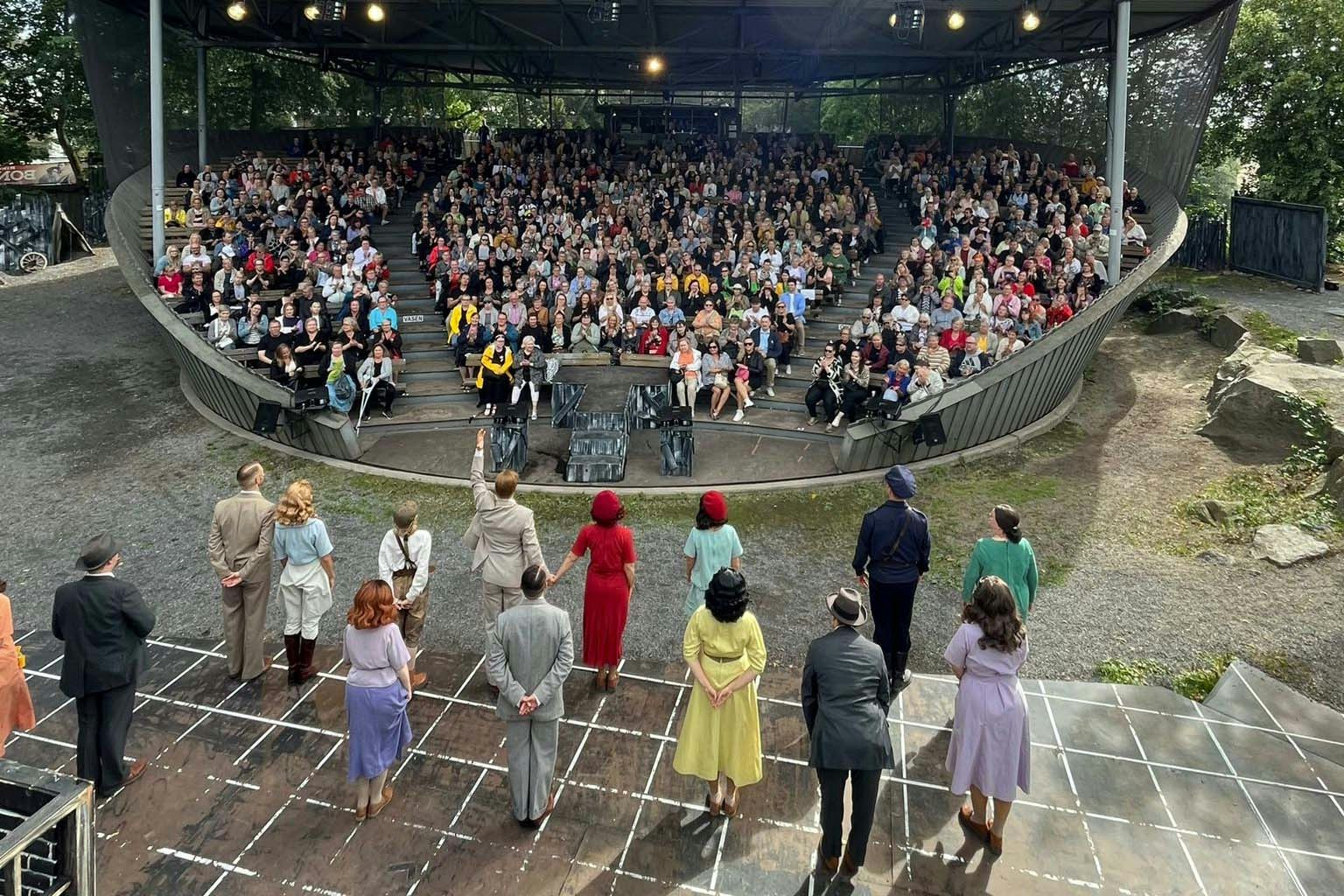 Samppalinnan Kesäteatterissa Bonnie & Clyde -musikaalin näytös 10.8.2024.