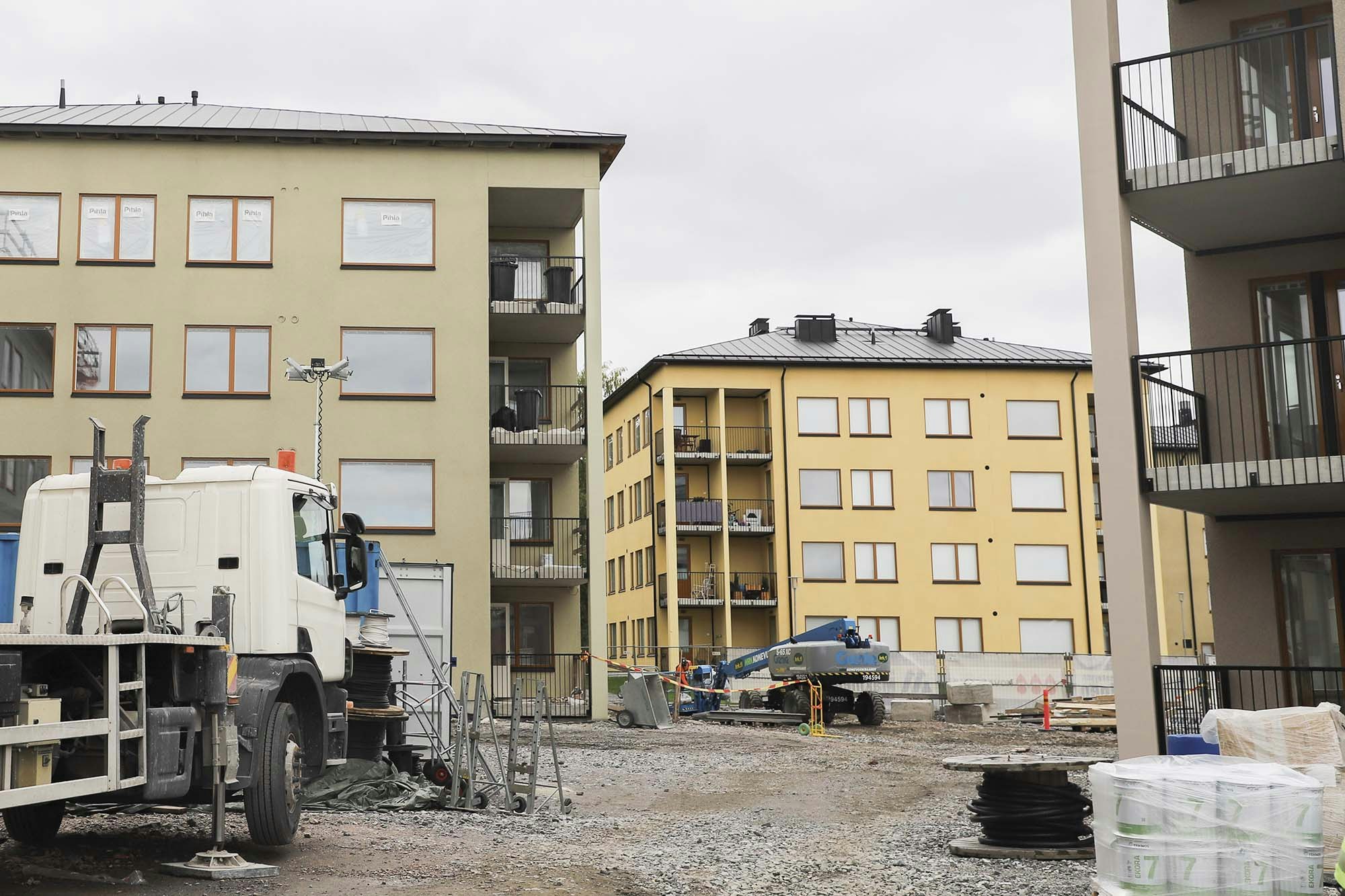 Ristinapaltankadun kerrostalojen työmaa.
