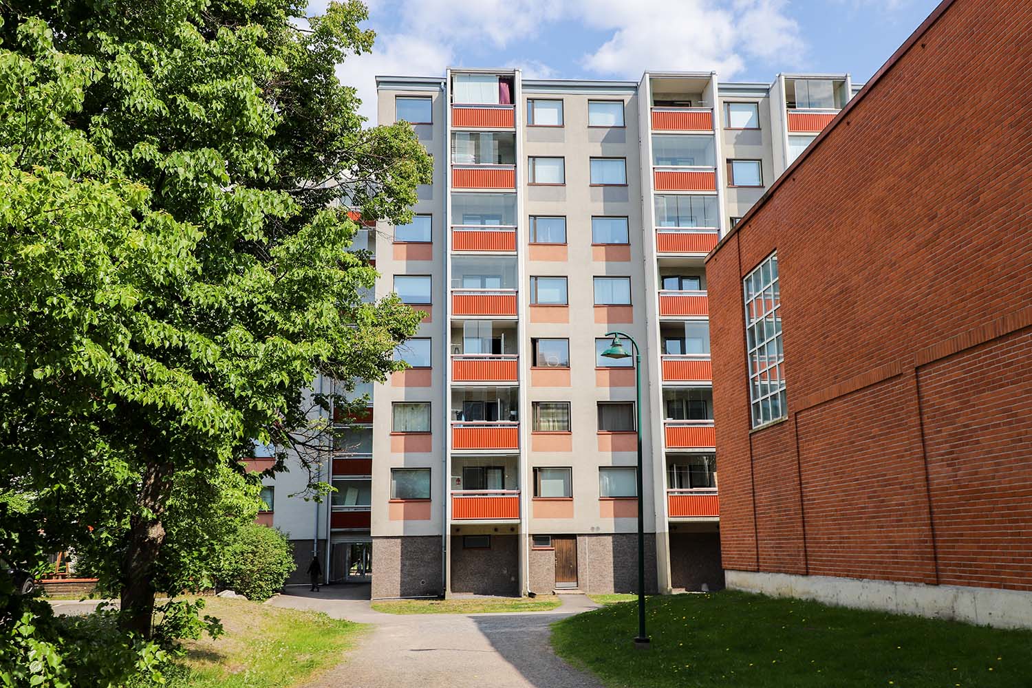 Asuntokohteen julkisivu, PÄIVÄNNOUSEVANPOLKU 13, 20610 Turku