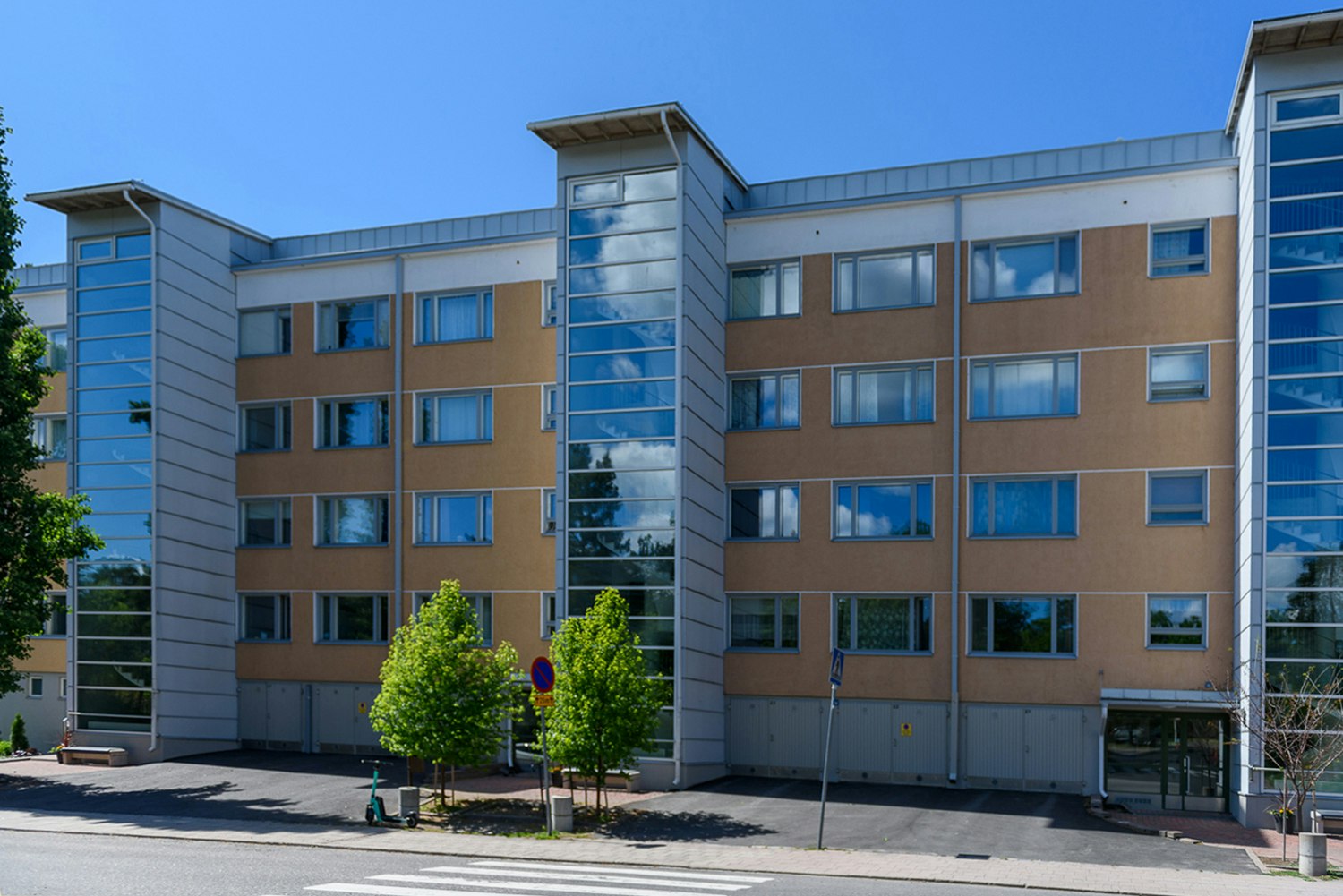 Rätiälänkatu 13 julkisivukuva