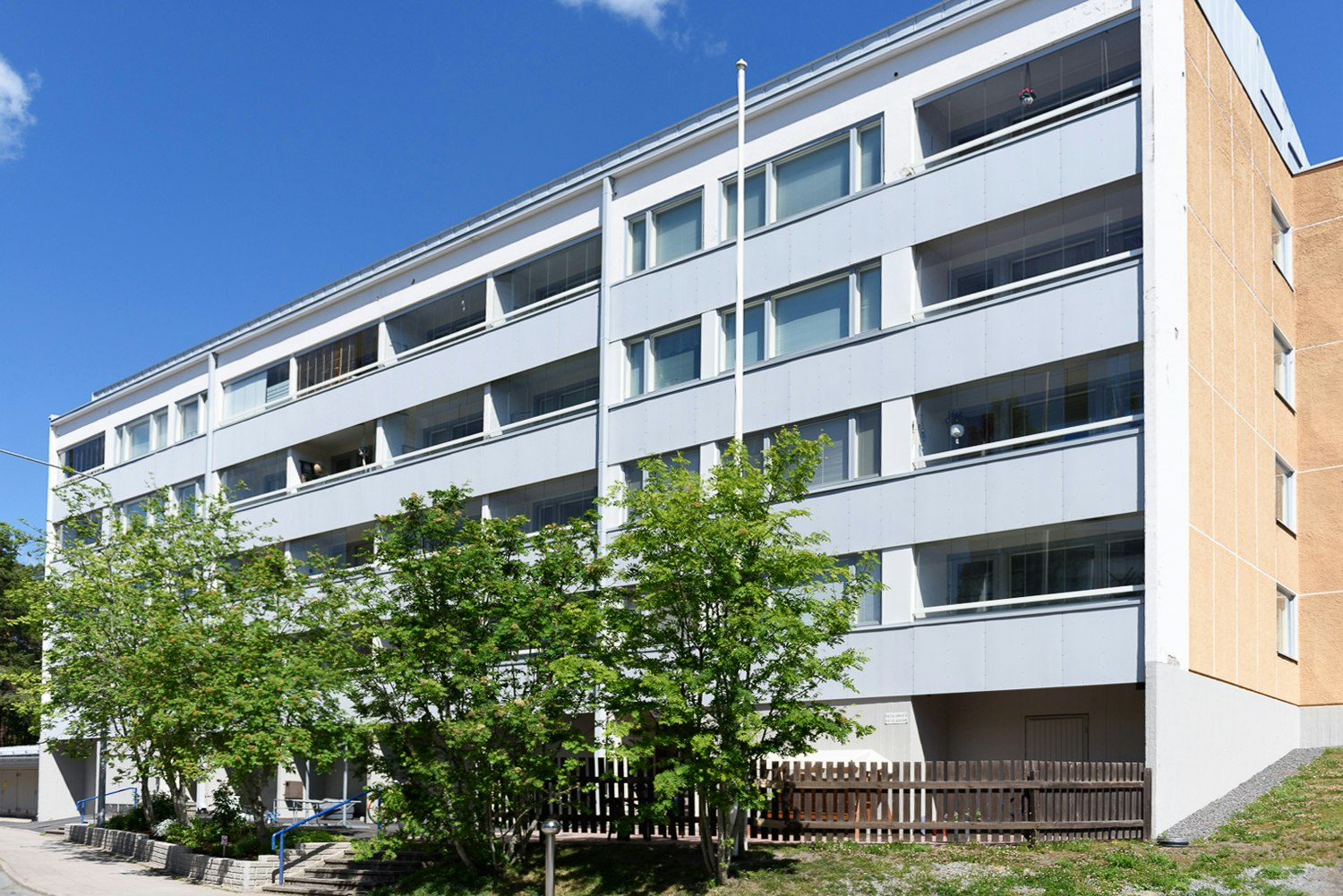 Rätiälänkatu 14 julkisivu