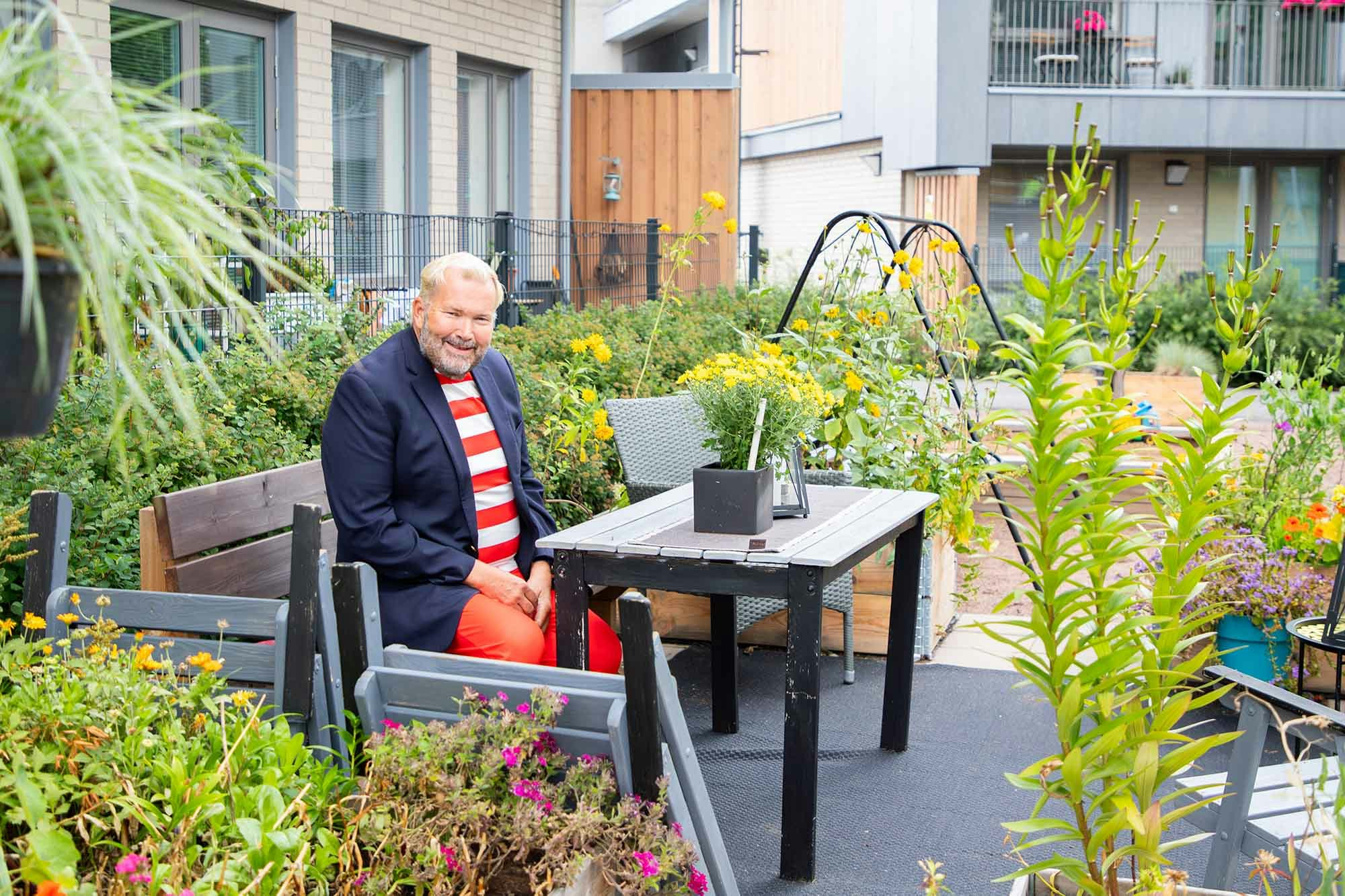 Vallihaudankadun asukastoimikunnan puheenjohtaja Max Rauvola-Rosa.