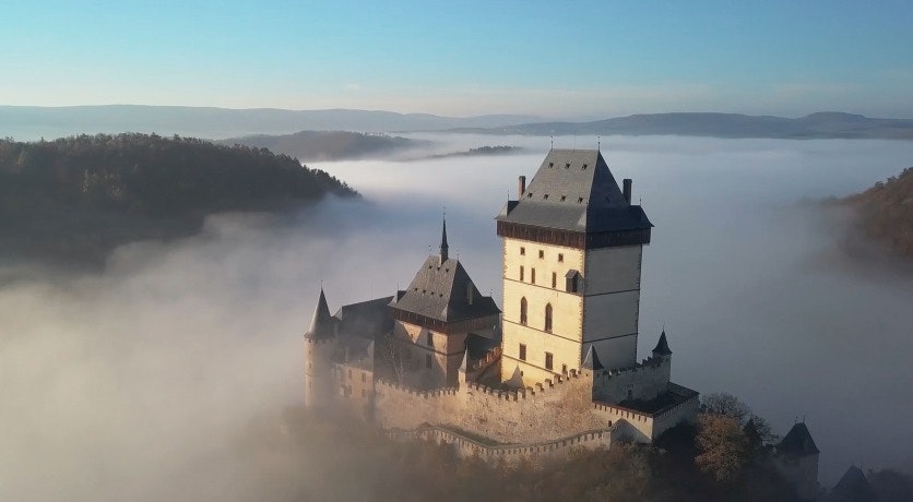 Cover Image for KARLŠTEJN. building,castle,architecture,nature,outdoors,weather,fort,spire,monastery,fog