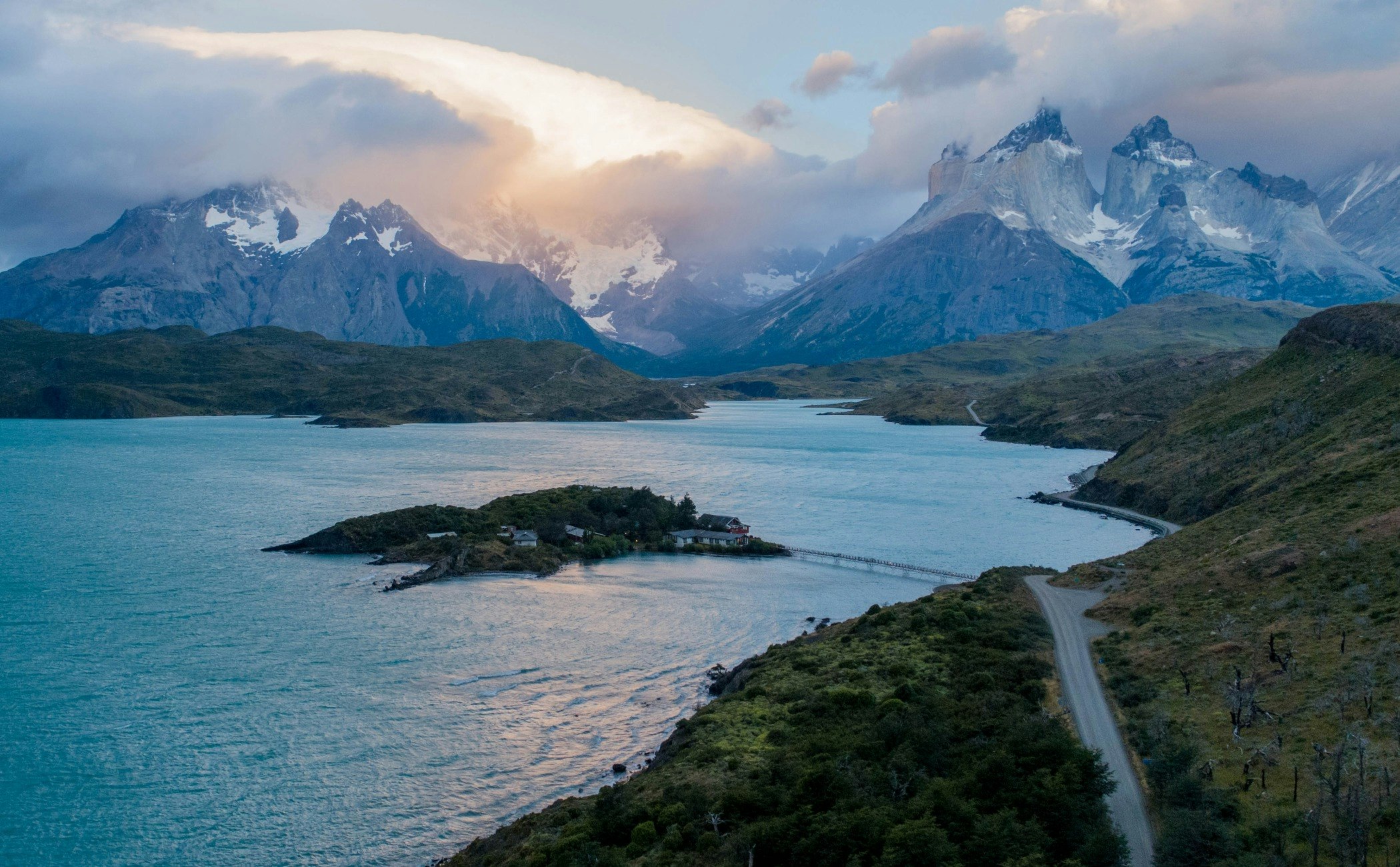 nature,outdoors,land,mountain,shoreline,water,sea,mountain range,ice,promontory