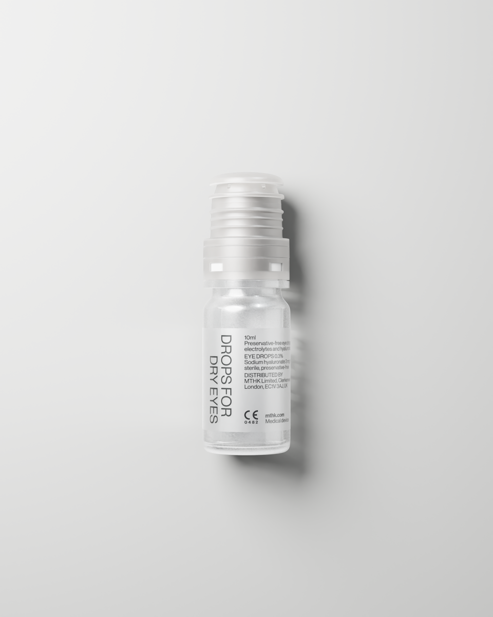 Intensive lubrication for your eyes with 0.3% Hyaluronic Acid.