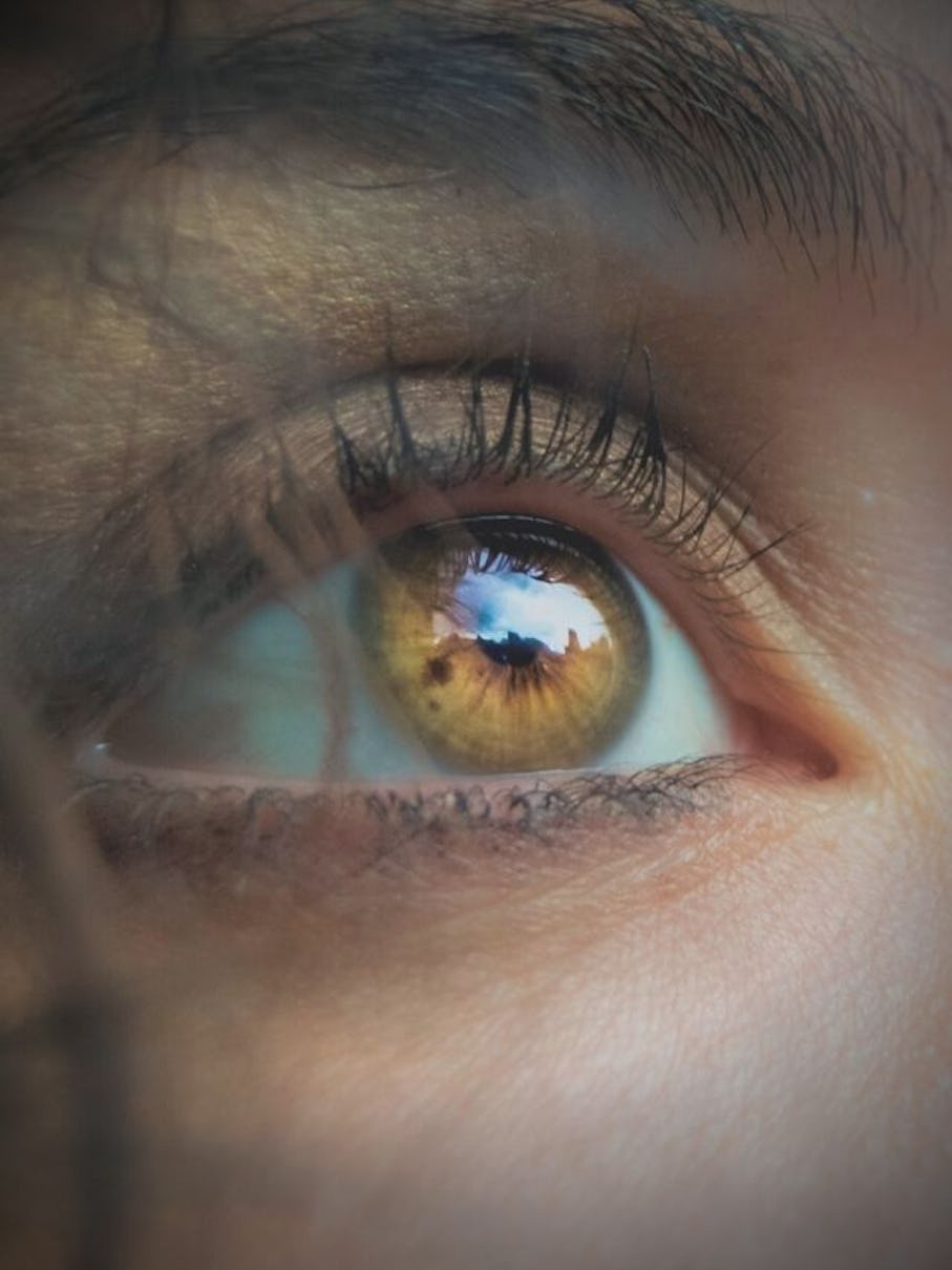 Contact Lenses - making them more comfortable Contact Lenses - making them more comfortable