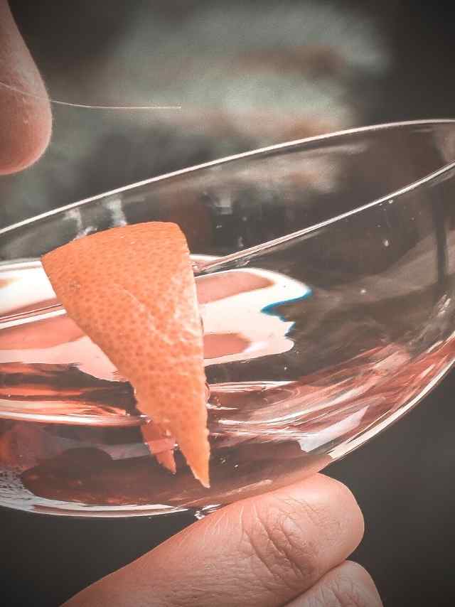 How Alcohol Affects Your Eyes Effects Explained MTHK