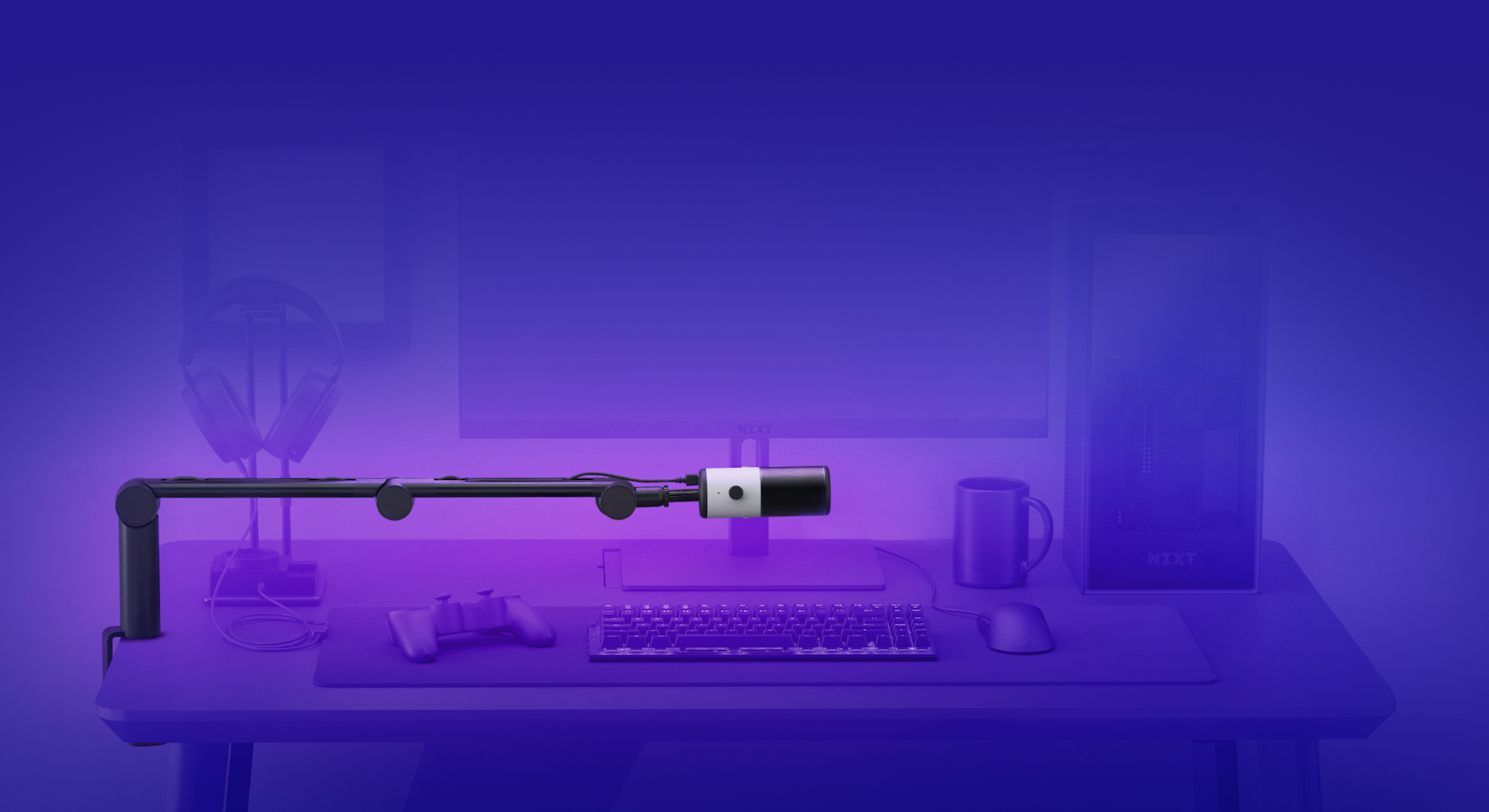 Capsule Mini Microphone and Boom Arm Mini Desk Shot