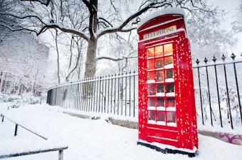 Telephone booth London Snow