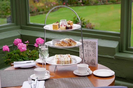 Afternoon Tea, Linden Hall
