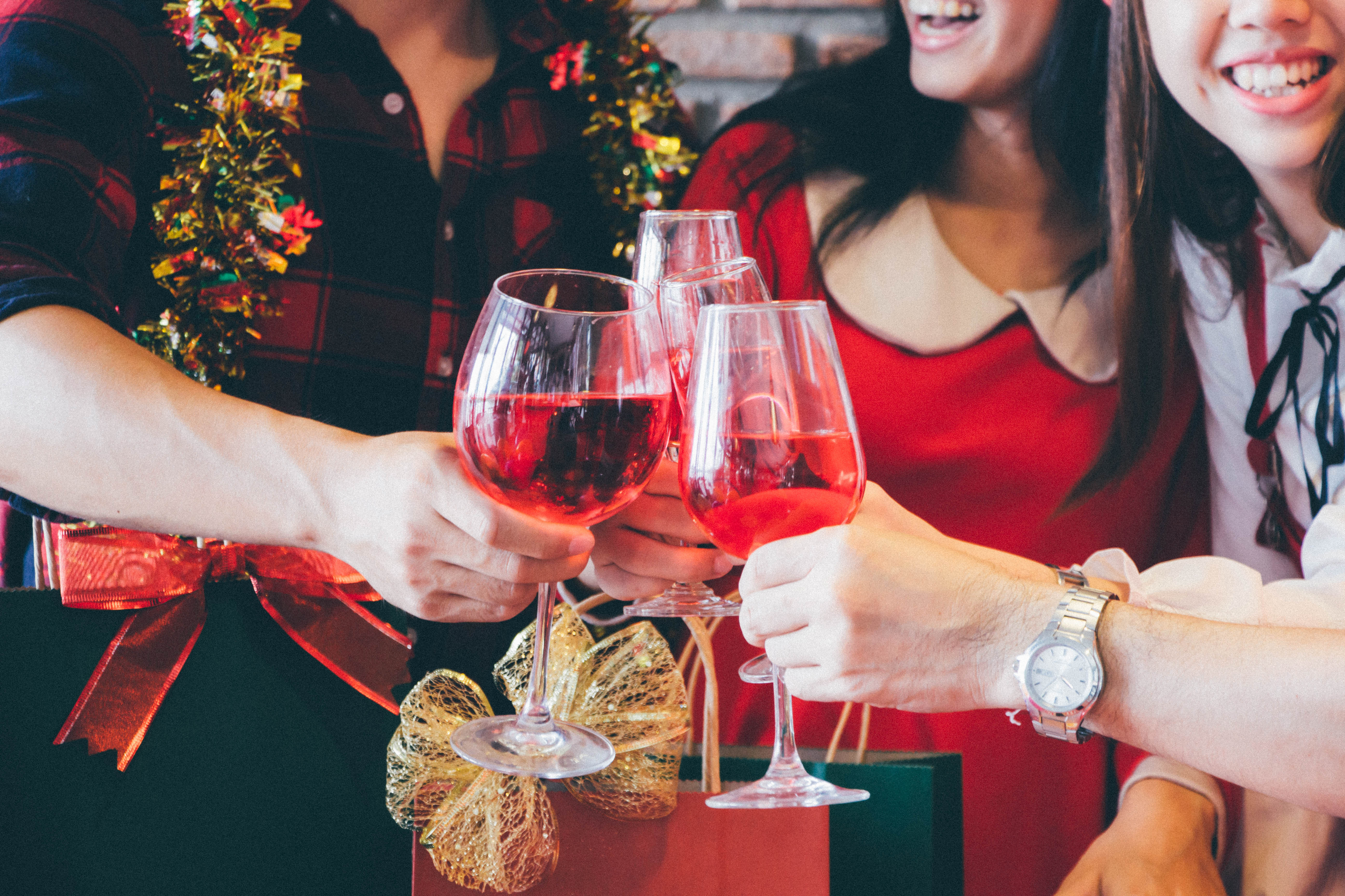 Party At Naples In Christmas 2022 Christmas And New Year In Windsor | Macdonald Windsor Hotel