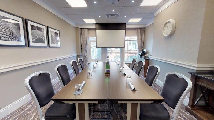 Sapphire Room
