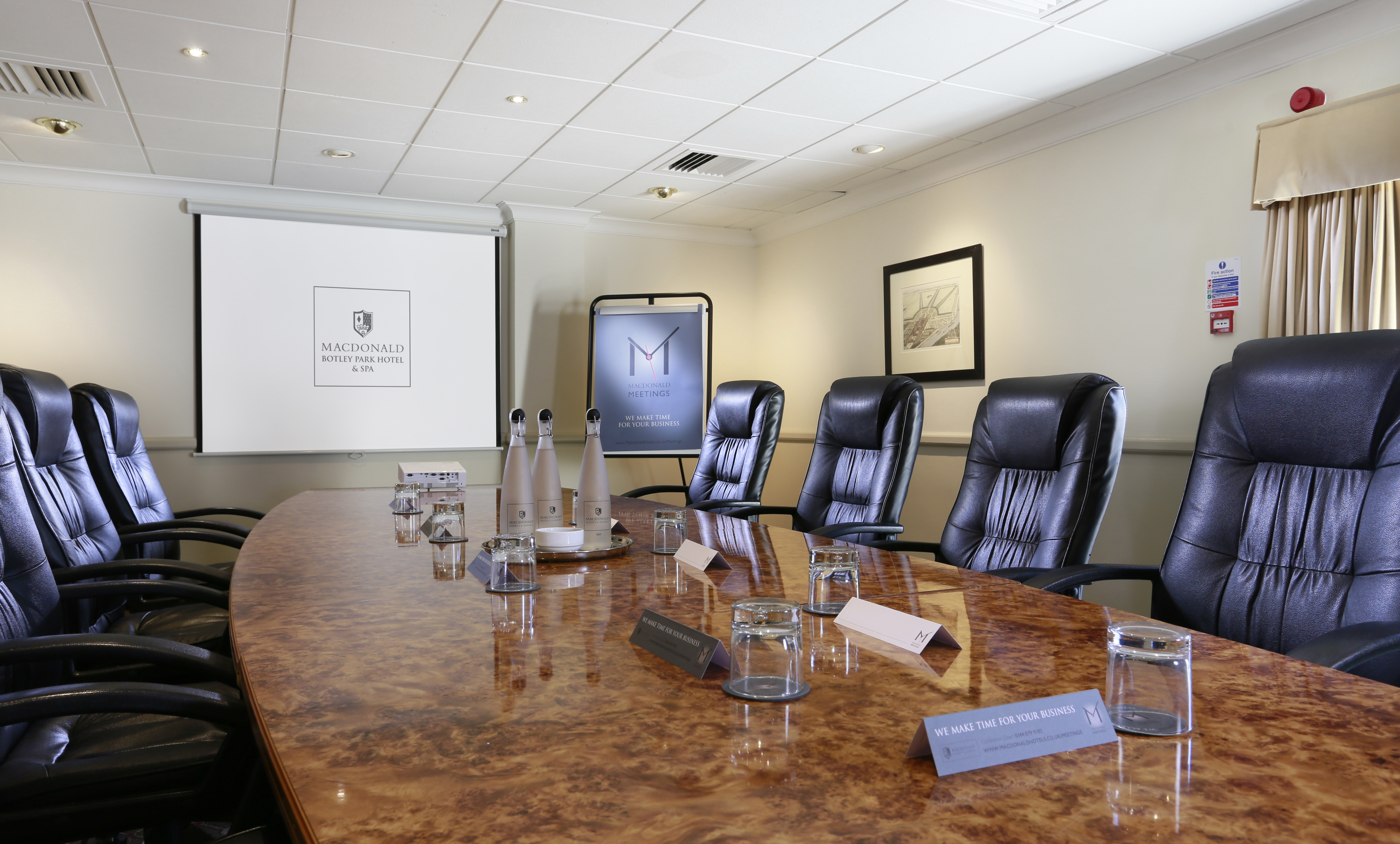 Knightwood Oak Suite