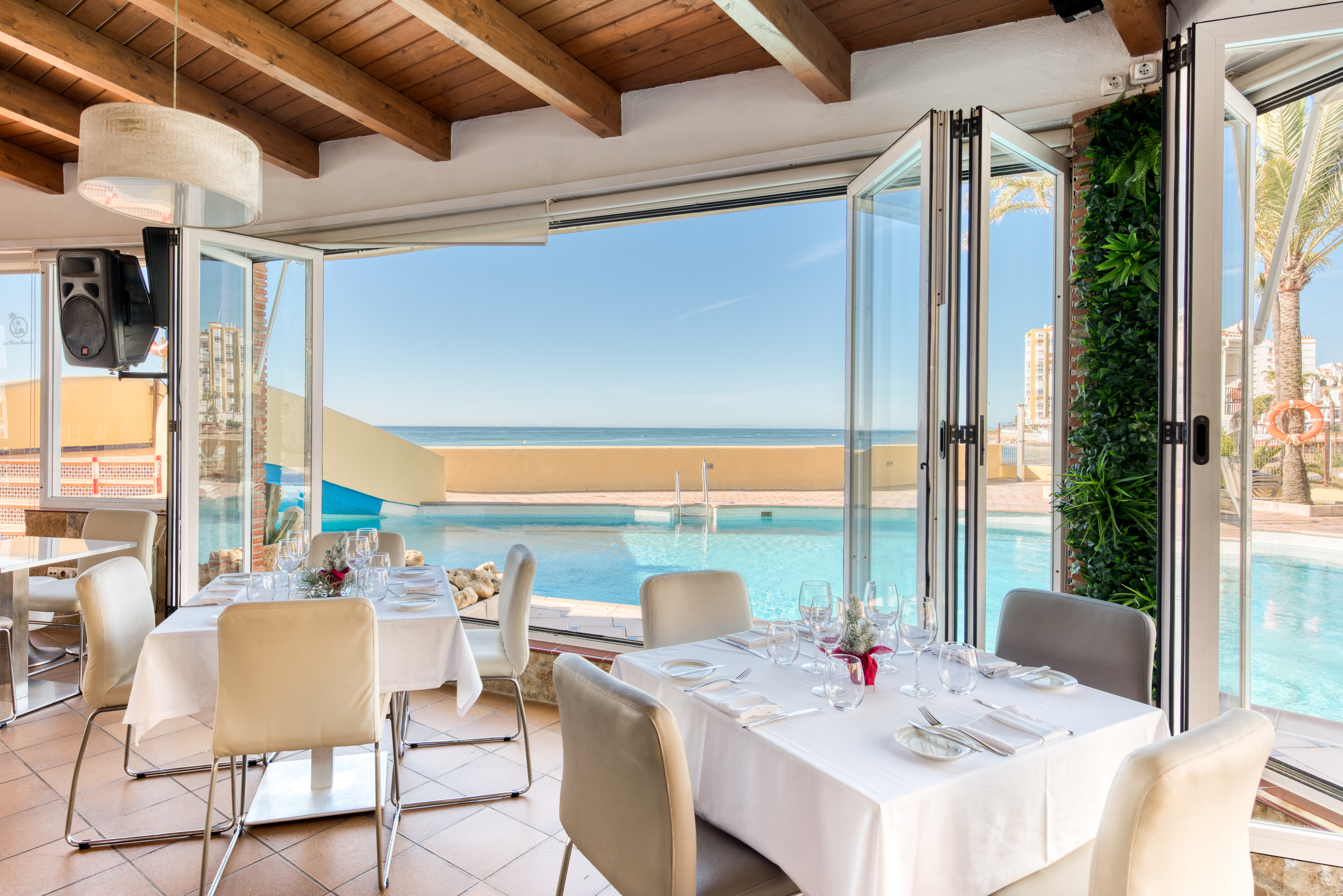 Food & Drink Dona Lola Resort