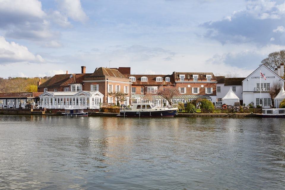 Compleat Angler Exterior