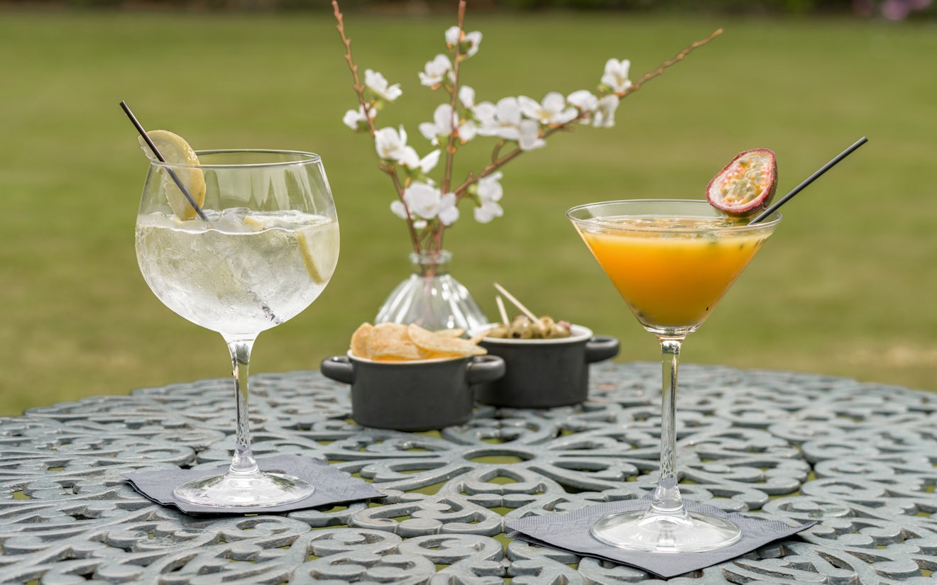 Cocktails, Craxton Wood