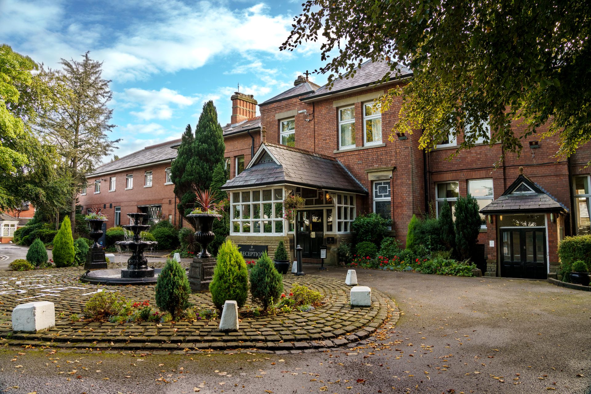 Hotel Deals & Offers Wigan 2025 Macdonald Kilhey Court