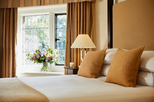 Overnight Spa Breaks & Offers Camberley, Surrey | Macdonald Frimley ...