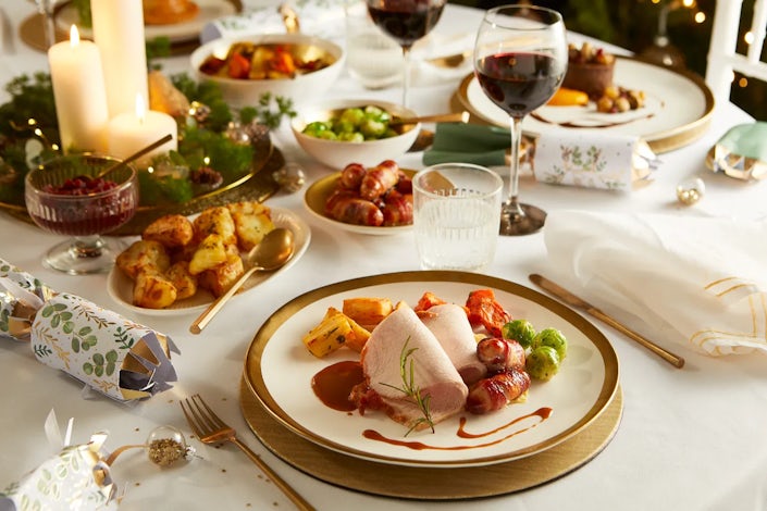 Festive lunch and dinners with Macdonald Hotels