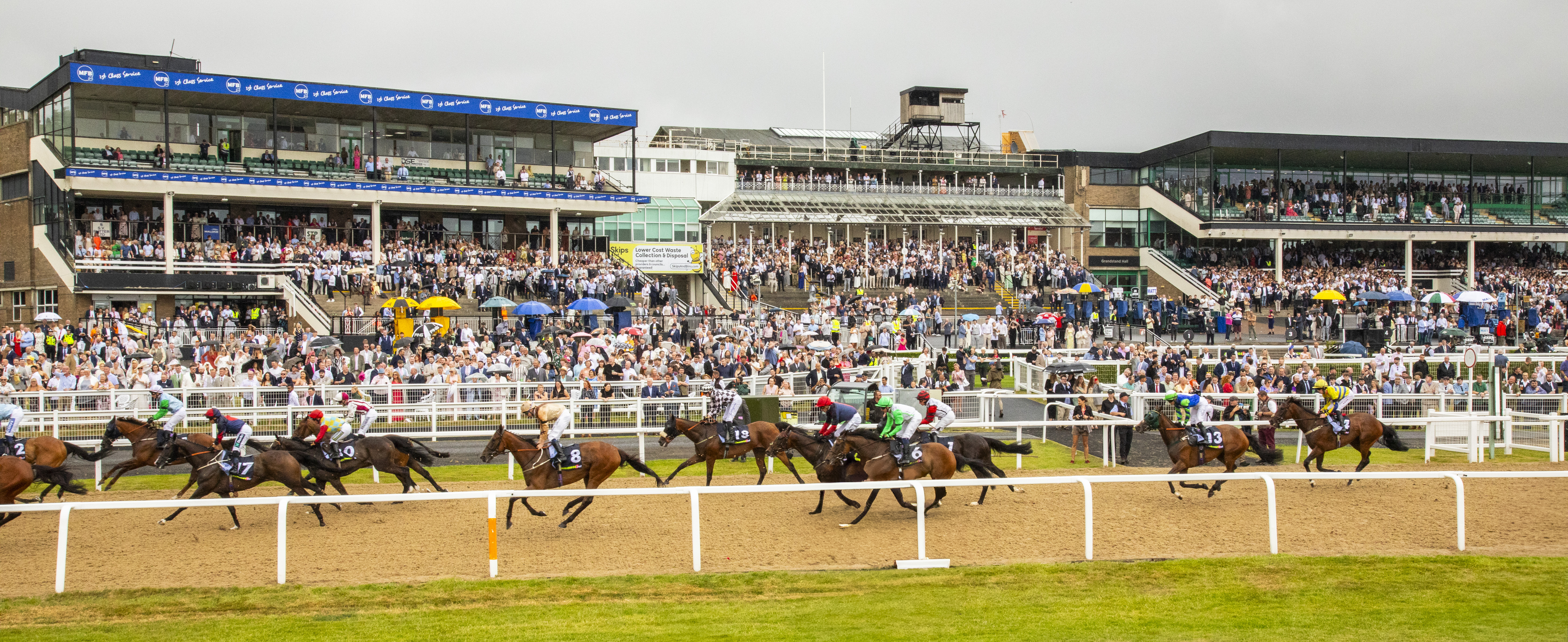 Linden Golf Break & Newcastle Races Premium Breaks