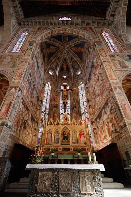 Cappella Maggiore. Firenze, Santa Croce, navata centrale. Cappella Maggiore. Firenze, Santa Croce, navata centrale.