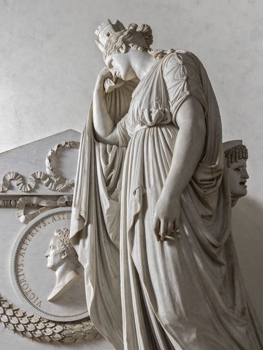 Antonio Canova, “Italia”, particolare della “Tomba monumentale di Vittorio Alfieri”, 1804-1810, marmo. Firenze, Santa Croce, navata destra