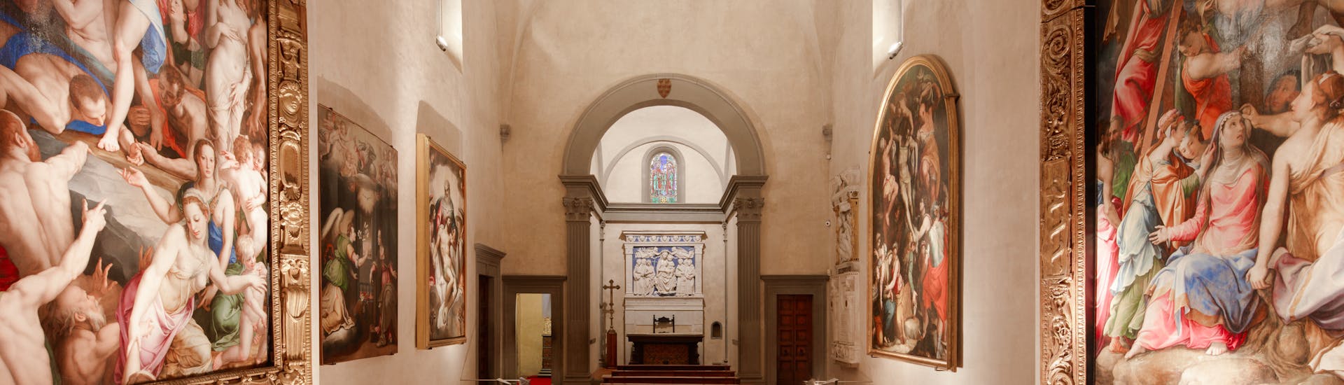 Interno della cappella Medici. Firenze, Santa Croce, corridoio del Noviziato Interno della cappella Medici. Firenze, Santa Croce, corridoio del Noviziato