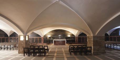 Interno del Famedio. Firenze, Santa Croce, complesso monumentale Interno del Famedio. Firenze, Santa Croce, complesso monumentale