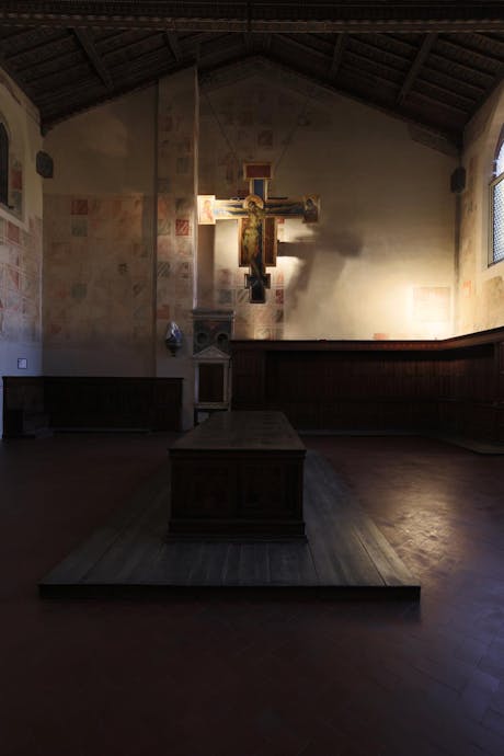Cimabue, “Crocifisso”, prima del 1288, tempera su tavola. Firenze, Santa Croce, sagrestia
