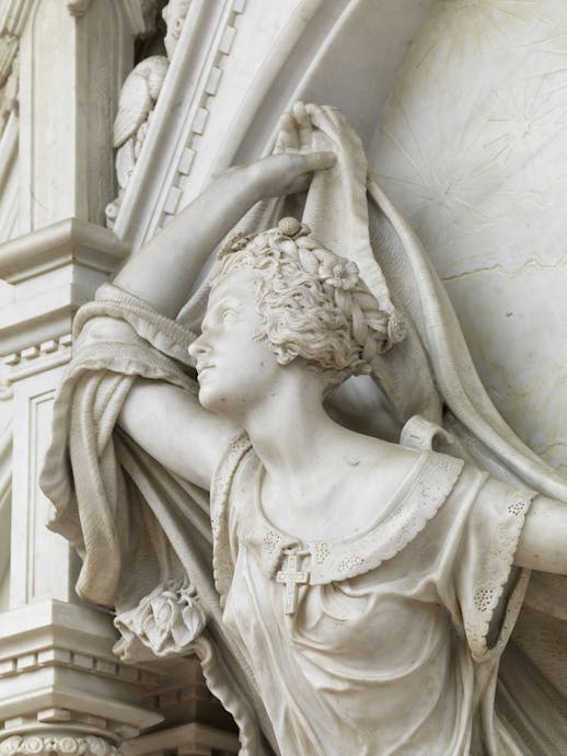 Félicie e Hippolyte de Fauveau, "Tomba monumentale di Louise de Favreau", particolare, 1855-1856, marmo. Firenze, Santa Croce, primo chiostro, loggiato superiore