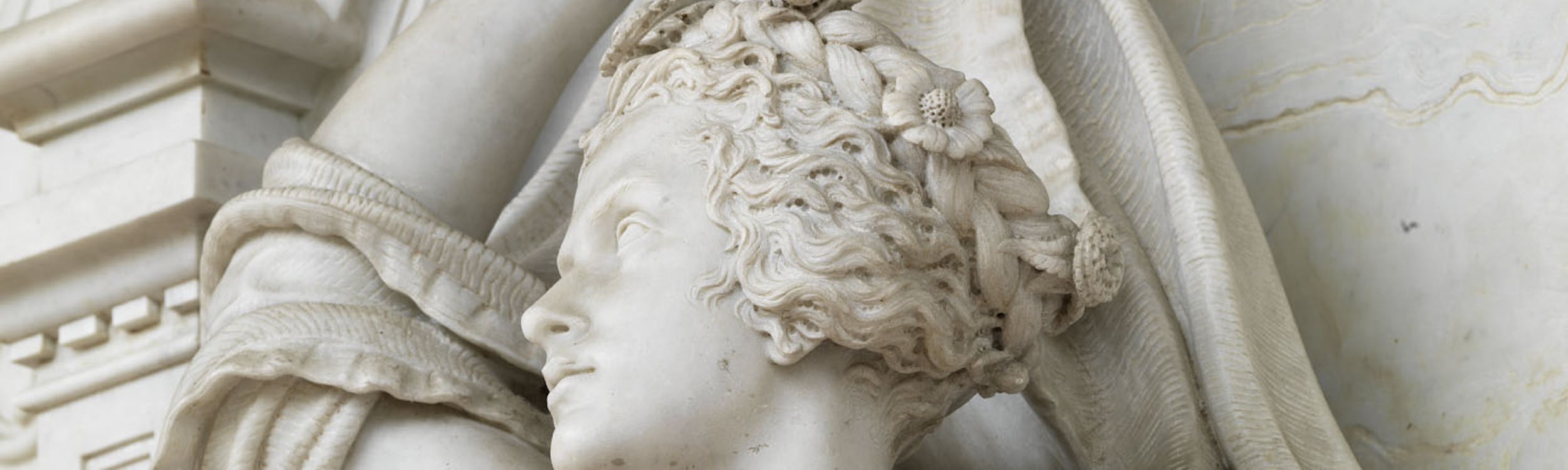 Félicie and Hippolyte de Fauveau, Monumental tomb of Louise de Favreau, detail, 1855-1856. First cloister, upper loggia Félicie and Hippolyte de Fauveau, Monumental tomb of Louise de Favreau, detail, 1855-1856. First cloister, upper loggia