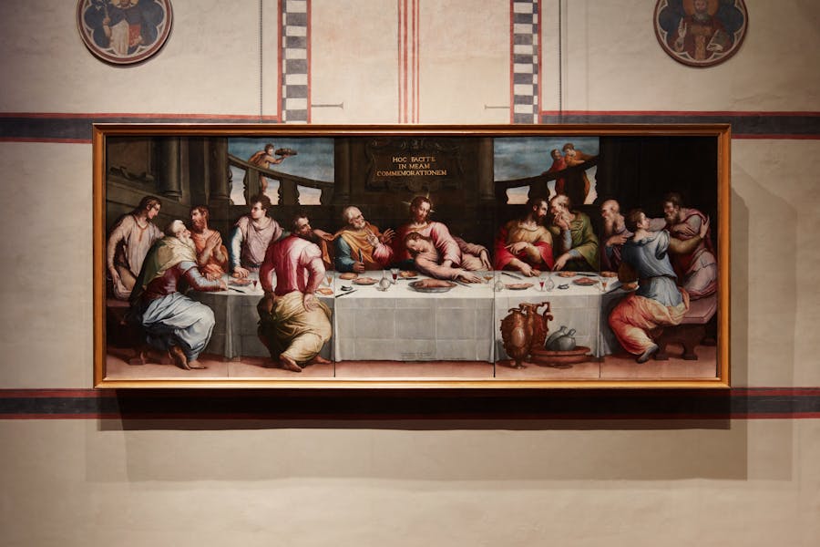 Giorgio Vasari, “Ultima cena”, 1546-1547, olio su tavola. Firenze, Santa Croce, cenacolo, parete destra Giorgio Vasari, “Ultima cena”, 1546-1547, olio su tavola. Firenze, Santa Croce, cenacolo, parete destra