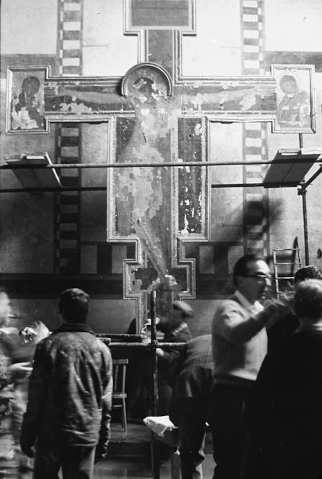 Cimabue's Crucifix after the flood of 1966 Cimabue's Crucifix after the flood of 1966