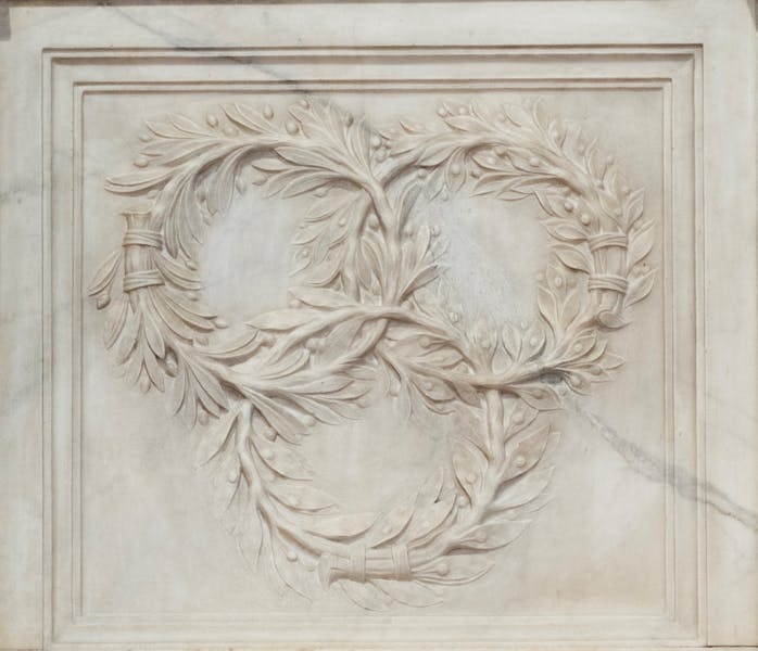 Giorgio Vasari (progetto), “Emblema dell’Accademia del Disegno”, particolare della “Tomba monumentale di Michelangelo Buonarroti”, 1564-1576, marmo e affresco. Firenze, Santa Croce, navata destra