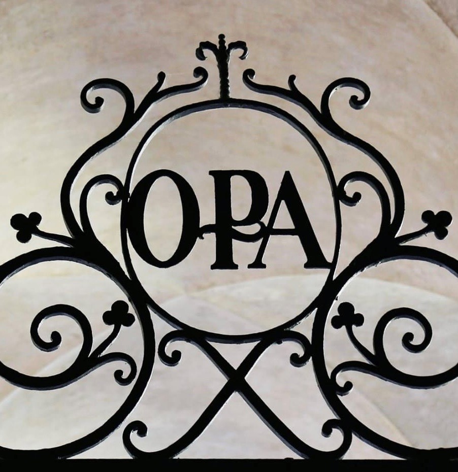 Cancello d'ingresso del secondo chiostro, particolare. Firenze, Santa Croce