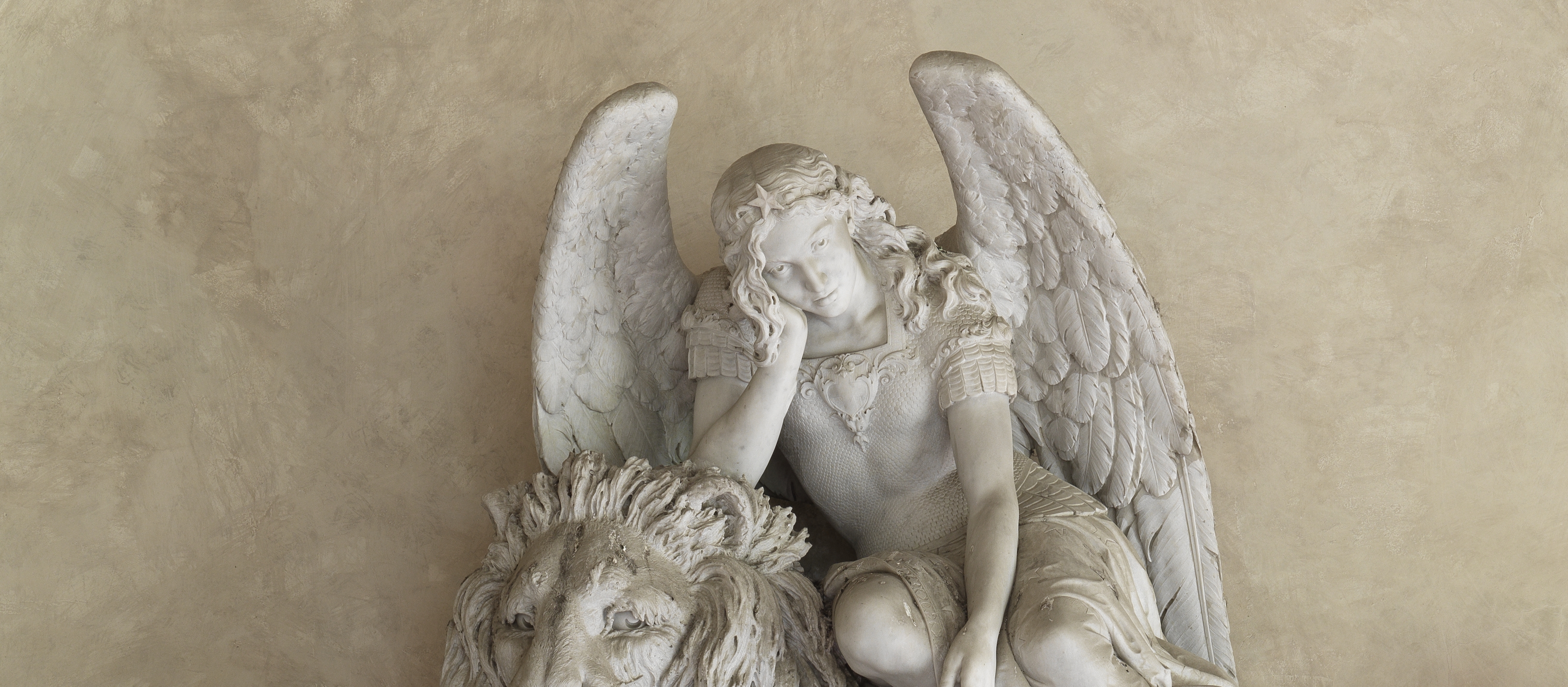 Michele Auteri Pomar, “Cenotafio di Giuseppe La Farina”, particolare, 1877, marmo. Firenze, Santa Croce, primo chiostro