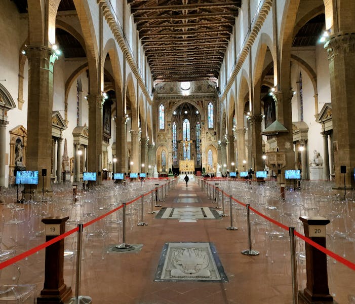 L'allestimento per la celebrazione del 27 L'allestimento per la celebrazione del 27