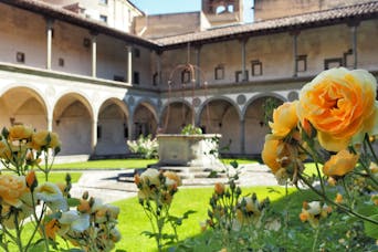 Secondo chiostro in primavera