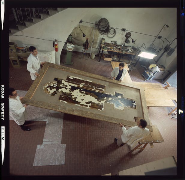 Una fase del restauro Una fase del restauro