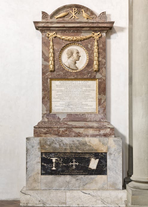 Giuseppe Belli, Onofrio Boni, “Tomba monumentale di Luigi Lanzi”, 1810-12, marmi policromi, bronzo. Firenze, Santa Croce, navata destra Giuseppe Belli, Onofrio Boni, “Tomba monumentale di Luigi Lanzi”, 1810-12, marmi policromi, bronzo. Firenze, Santa Croce, navata destra